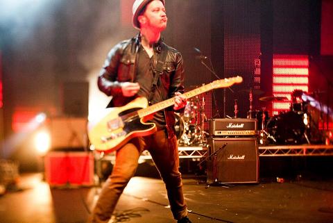 Dusty Redmon playing guitar