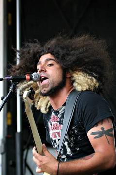 Claudio Sanchez on the mic